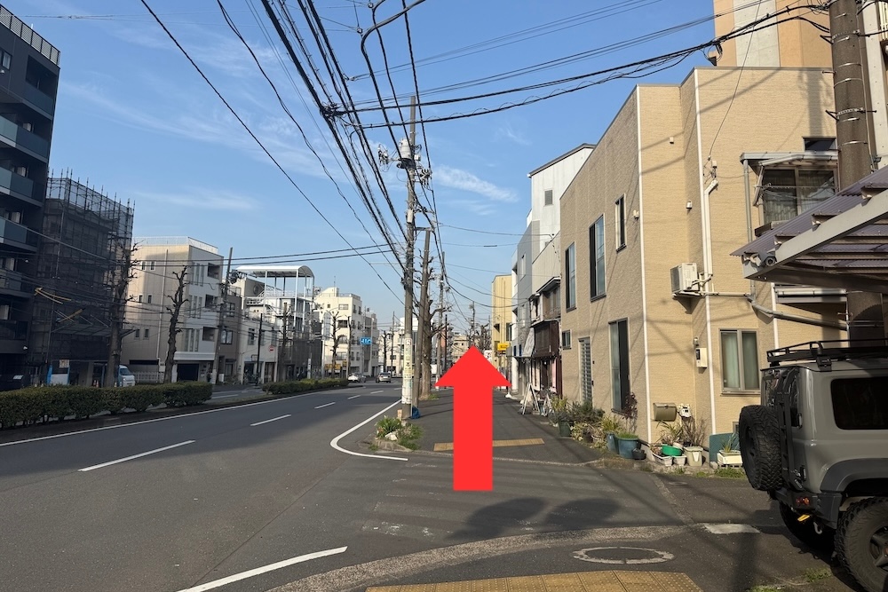 ⑦直進すると、当院が右手に見えてきます。